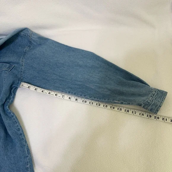 Vintage Levi's Denim Casual Button Down Shirt Men Size Small - Picture 8 of 12